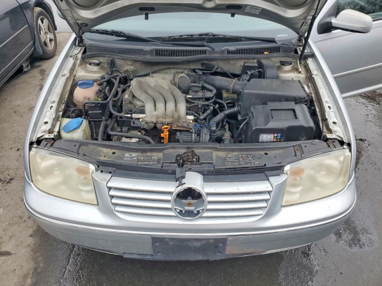 2004 VOLKSWAGEN JETTA