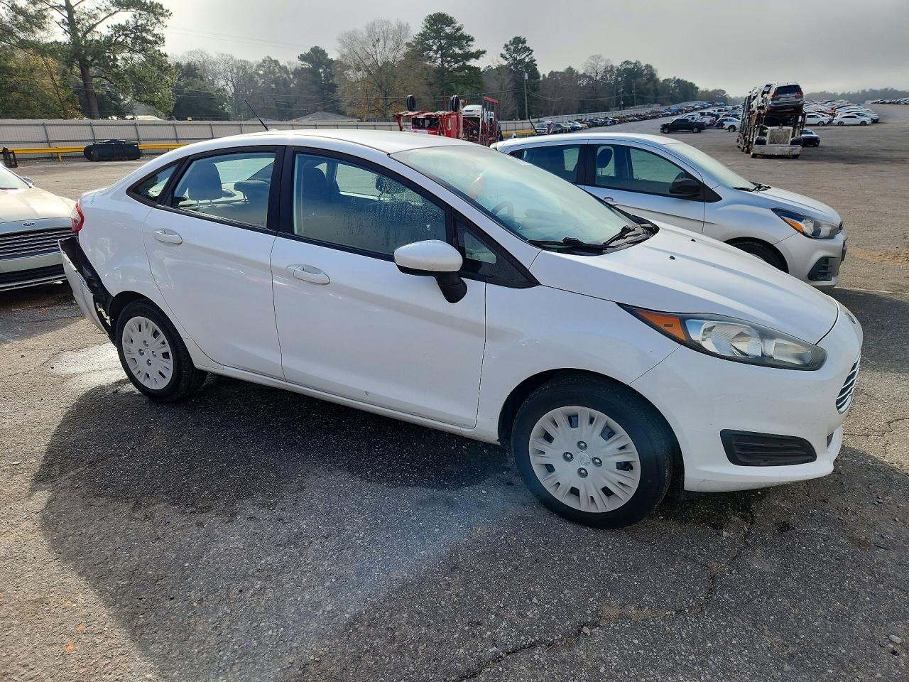 2017 FORD Fiesta