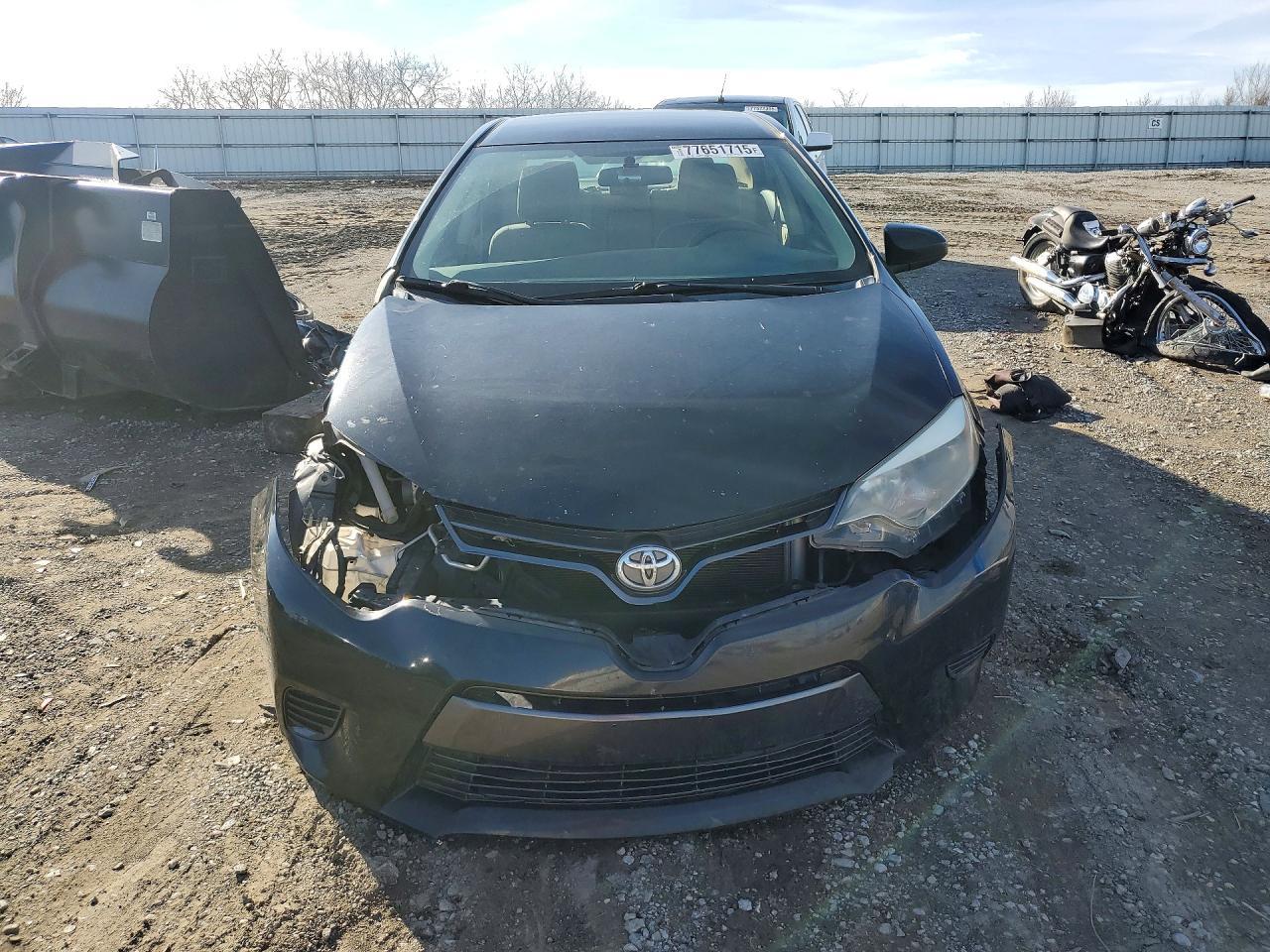 2015 TOYOTA COROLLA