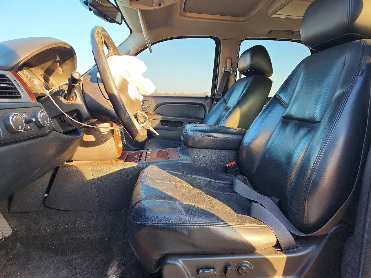 2011 CHEVROLET Tahoe