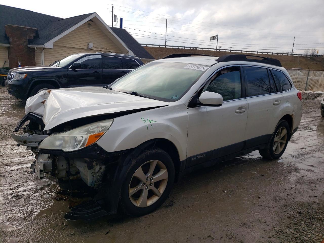 2014 SUBARU Outback