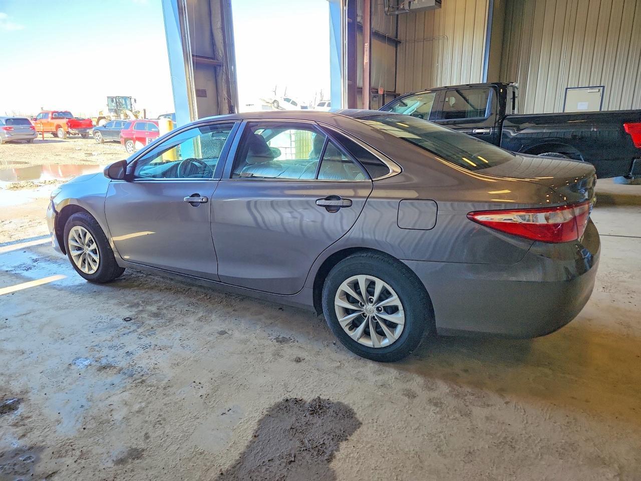 2017 TOYOTA CAMRY