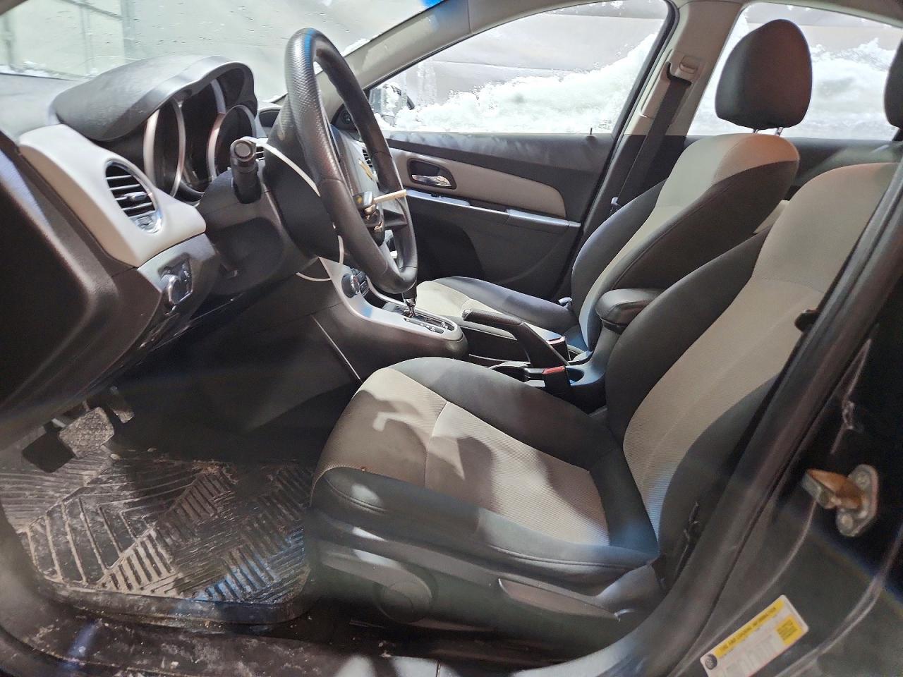 2011 CHEVROLET CRUZE