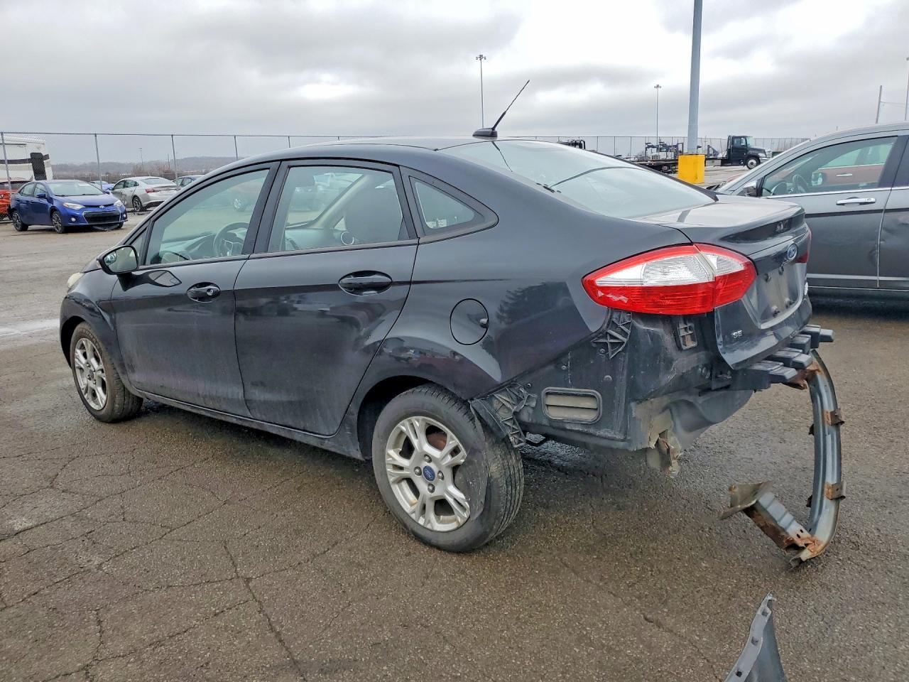 2015 FORD Fiesta