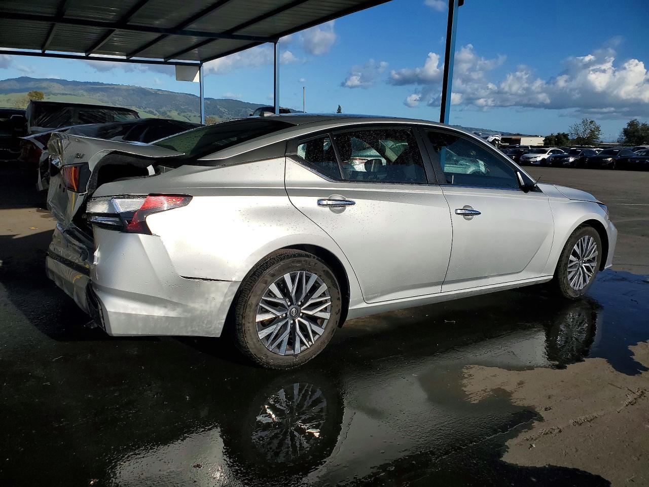 2024 NISSAN ALTIMA