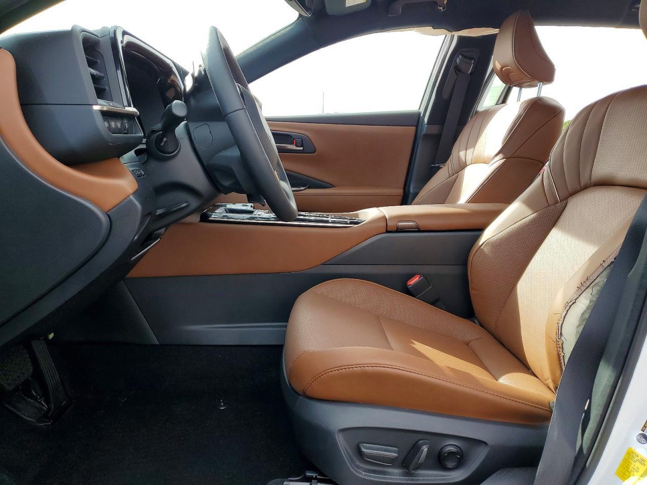 2025 TOYOTA Crown