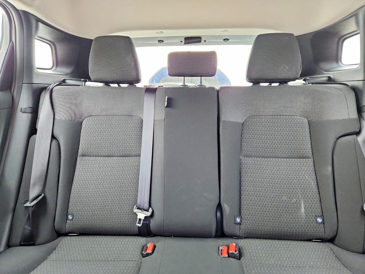 2025 NISSAN KICKS