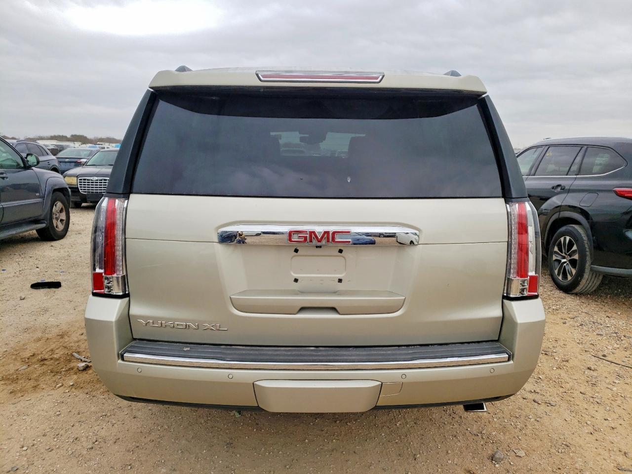 2016 GMC Yukon XL