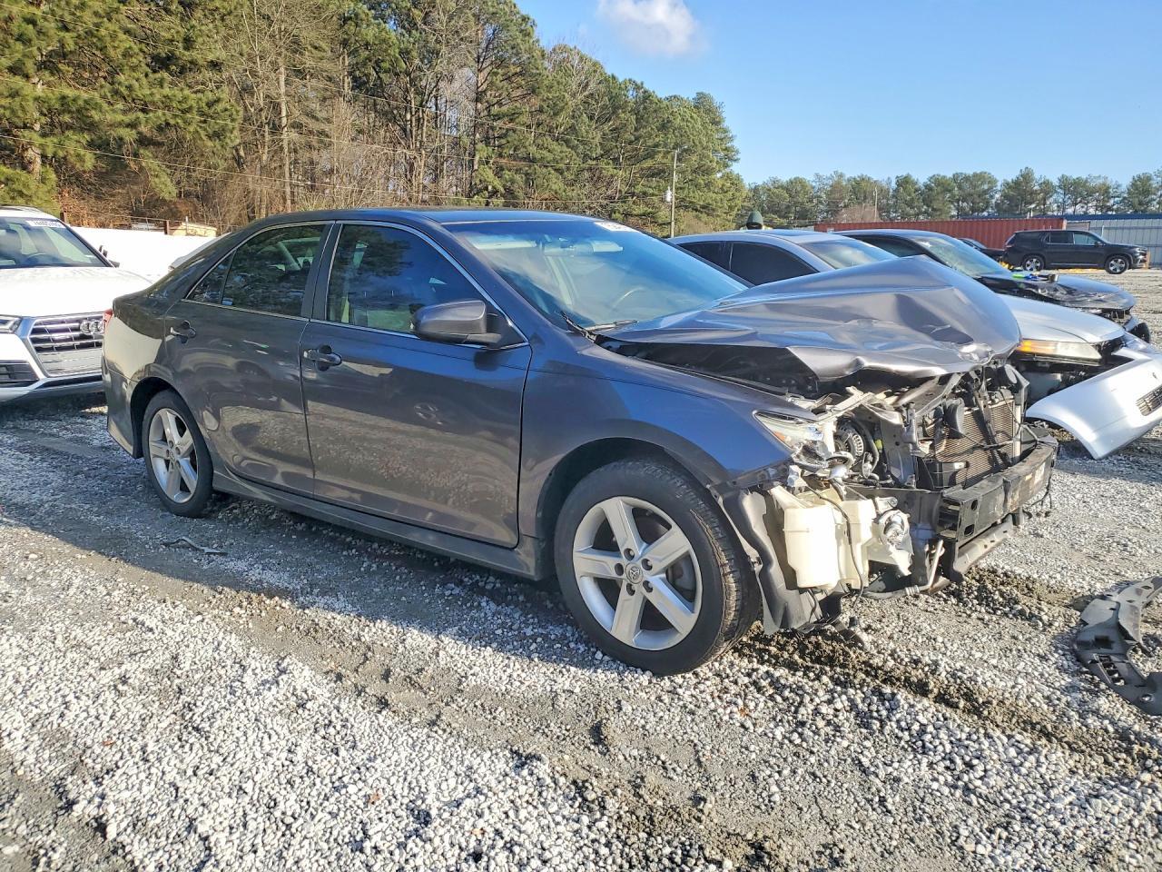 2014 TOYOTA CAMRY