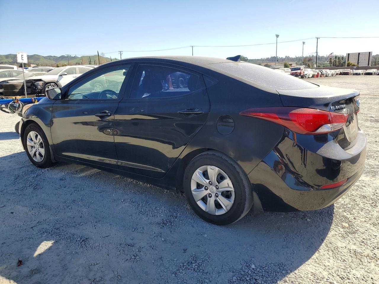 2016 HYUNDAI ELANTRA