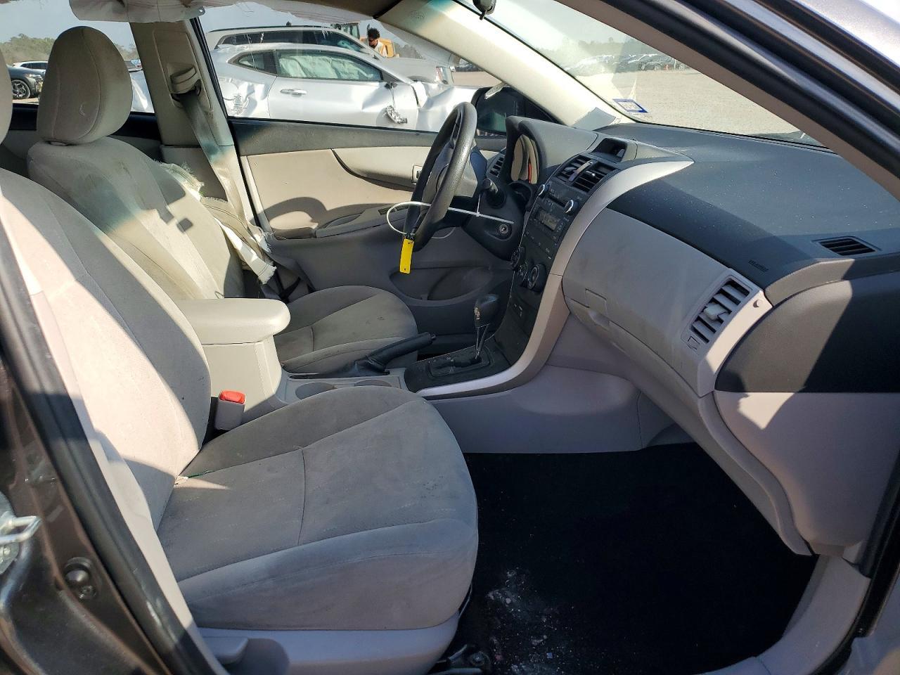 2012 TOYOTA COROLLA