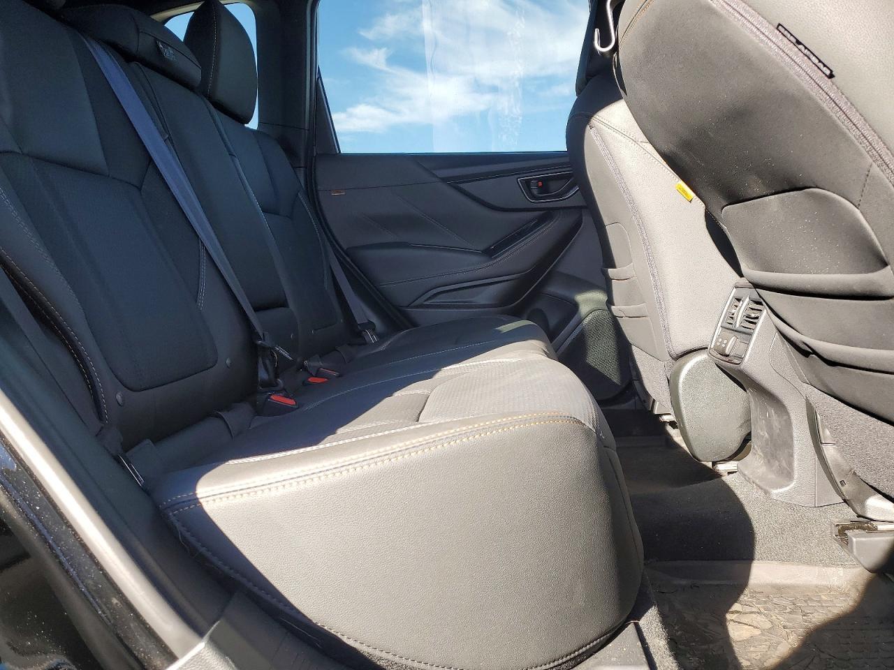 2024 SUBARU FORESTER