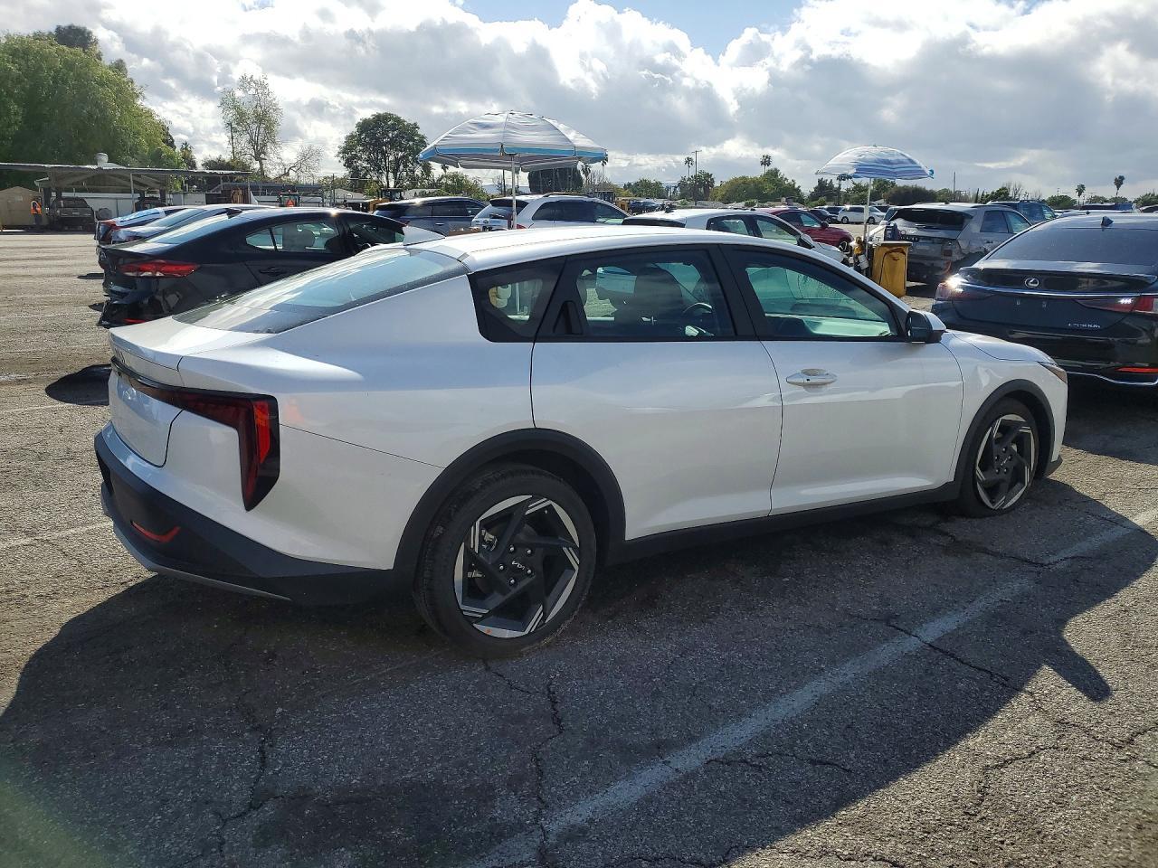 2025 KIA K4