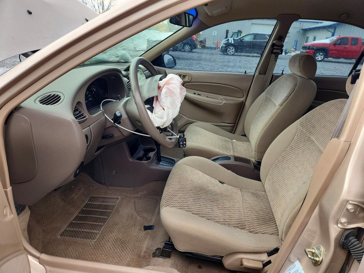 1999 FORD Escort