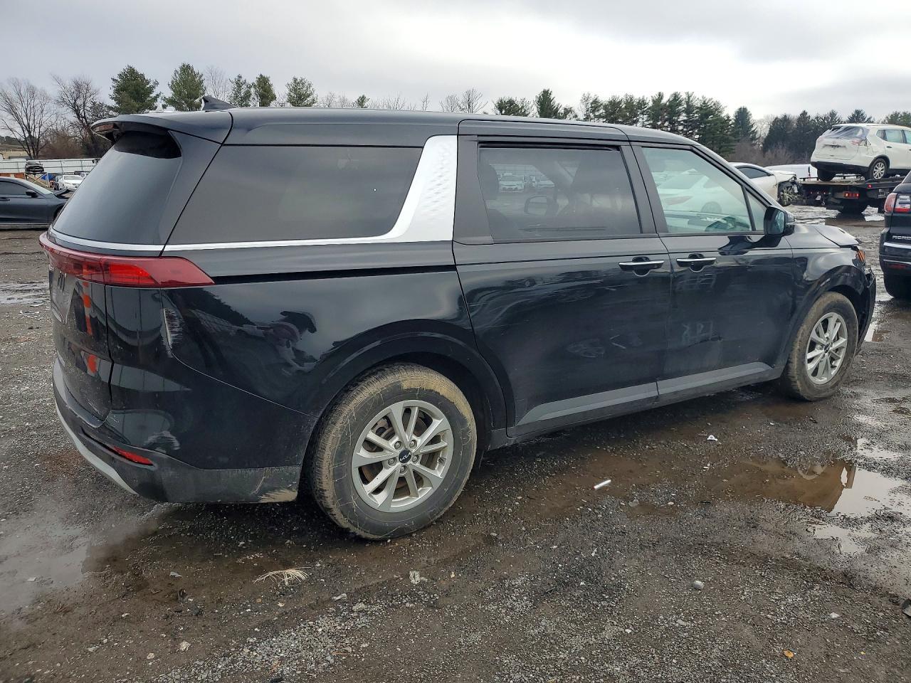 2023 KIA Carnival