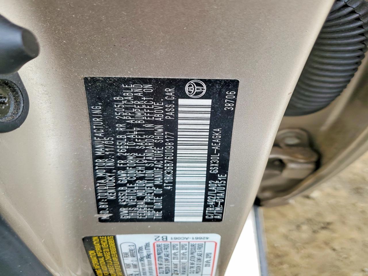 2006 TOYOTA Avalon