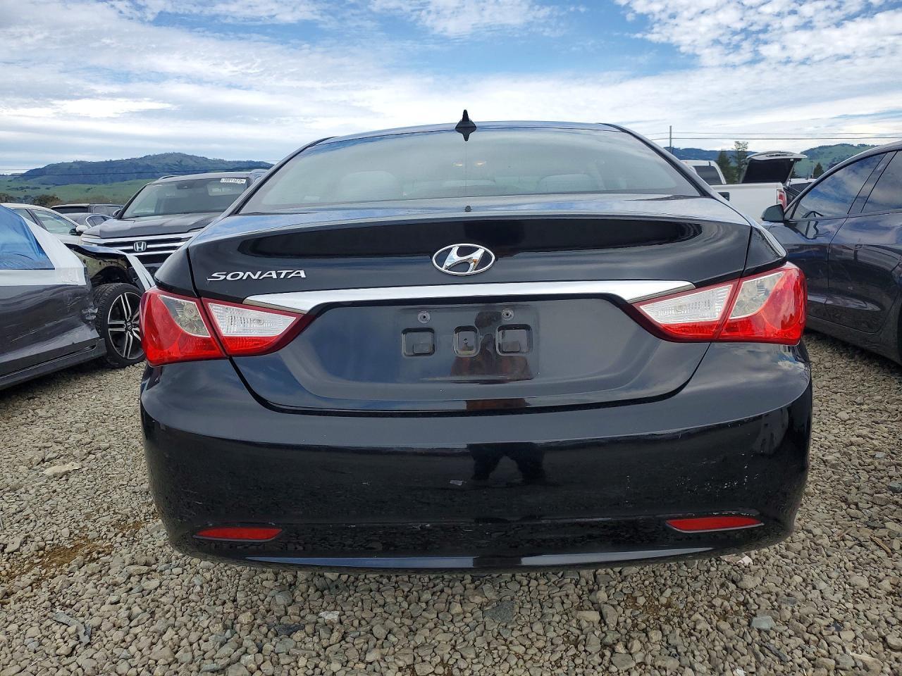 2013 HYUNDAI SONATA