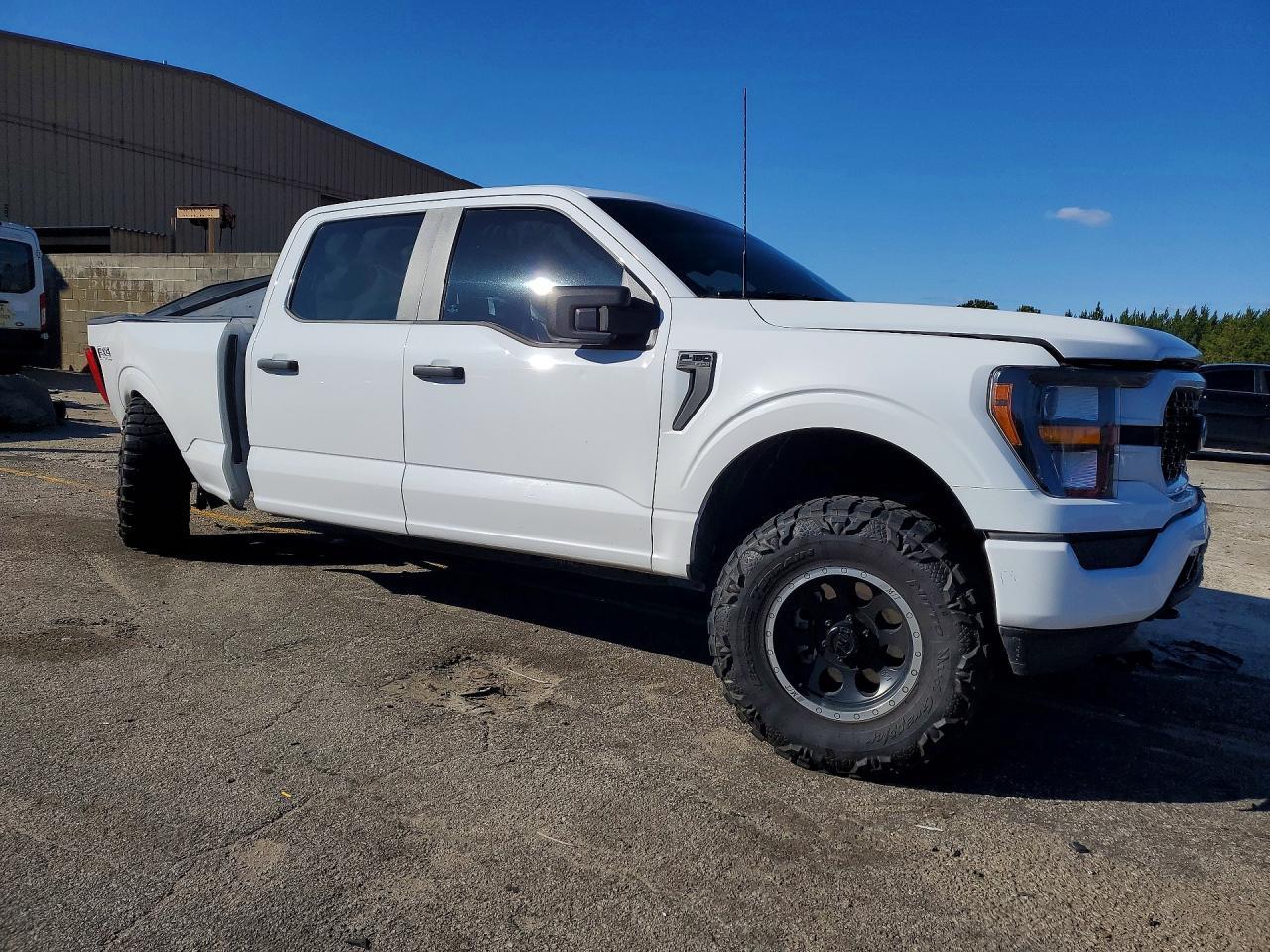 2023 FORD F-150 Lightning