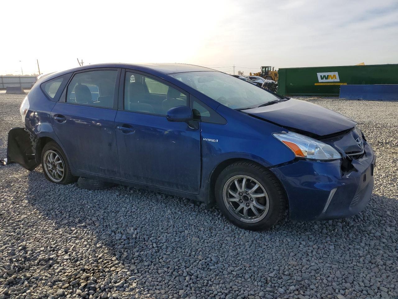 2014 TOYOTA PRIUS V