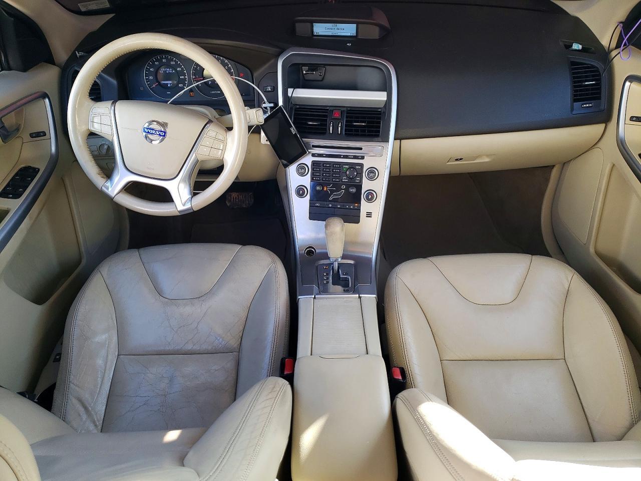 2011 VOLVO XC60