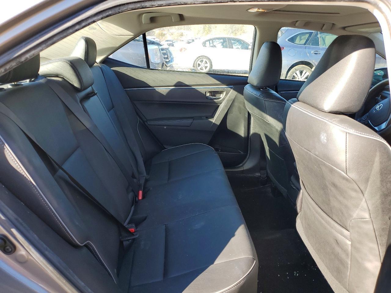 2015 TOYOTA COROLLA