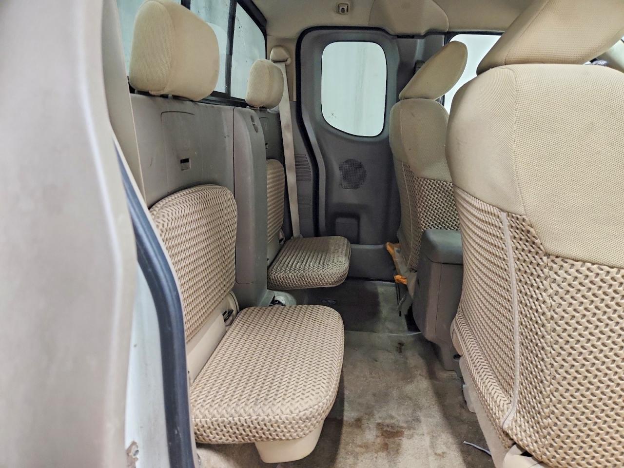 2017 NISSAN Frontier