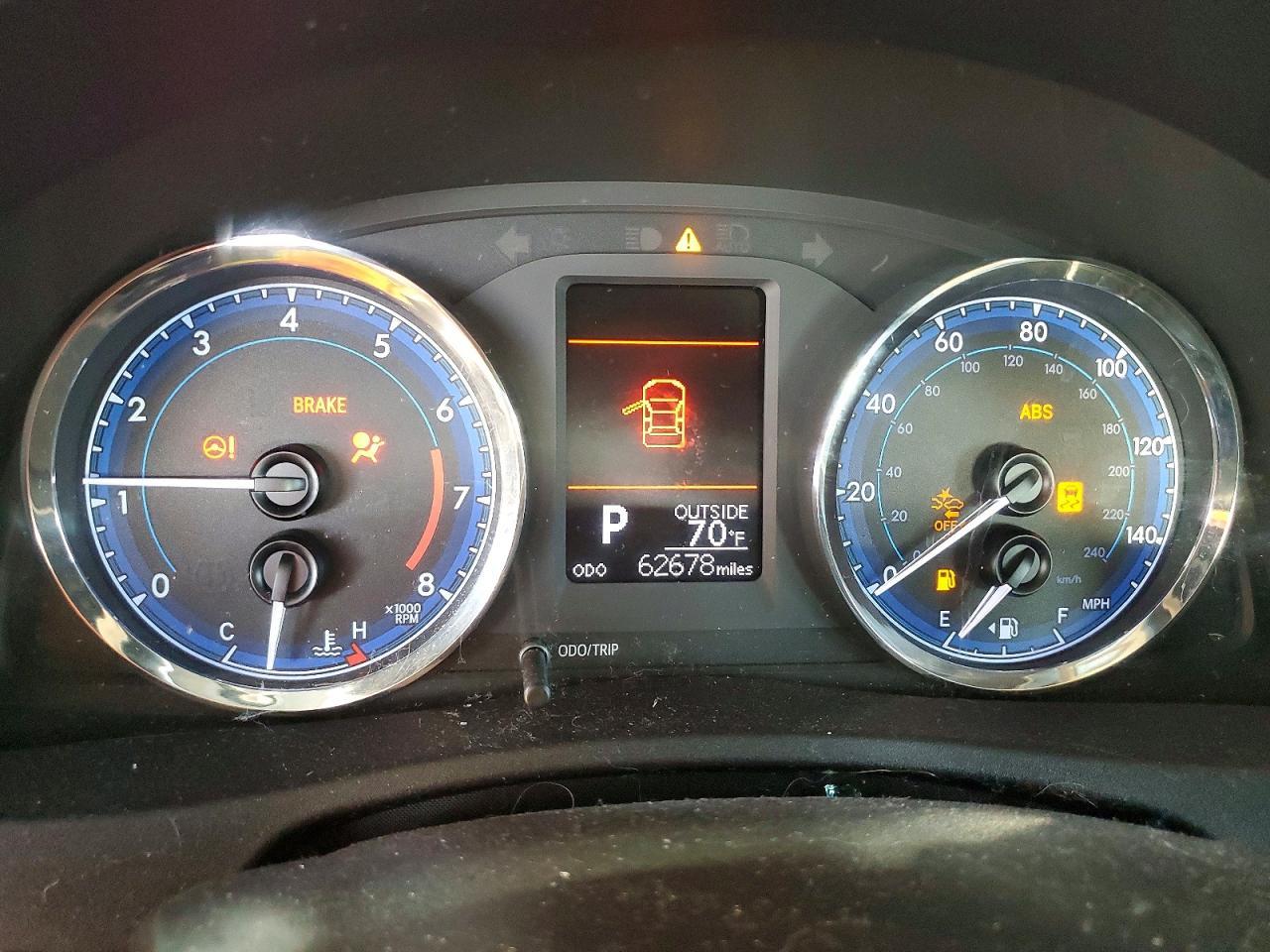 2018 TOYOTA COROLLA
