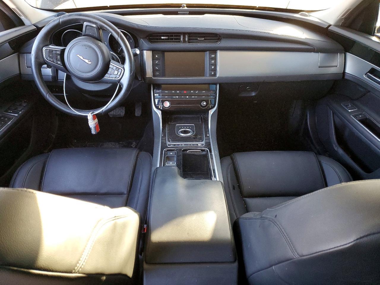 2016 JAGUAR XF