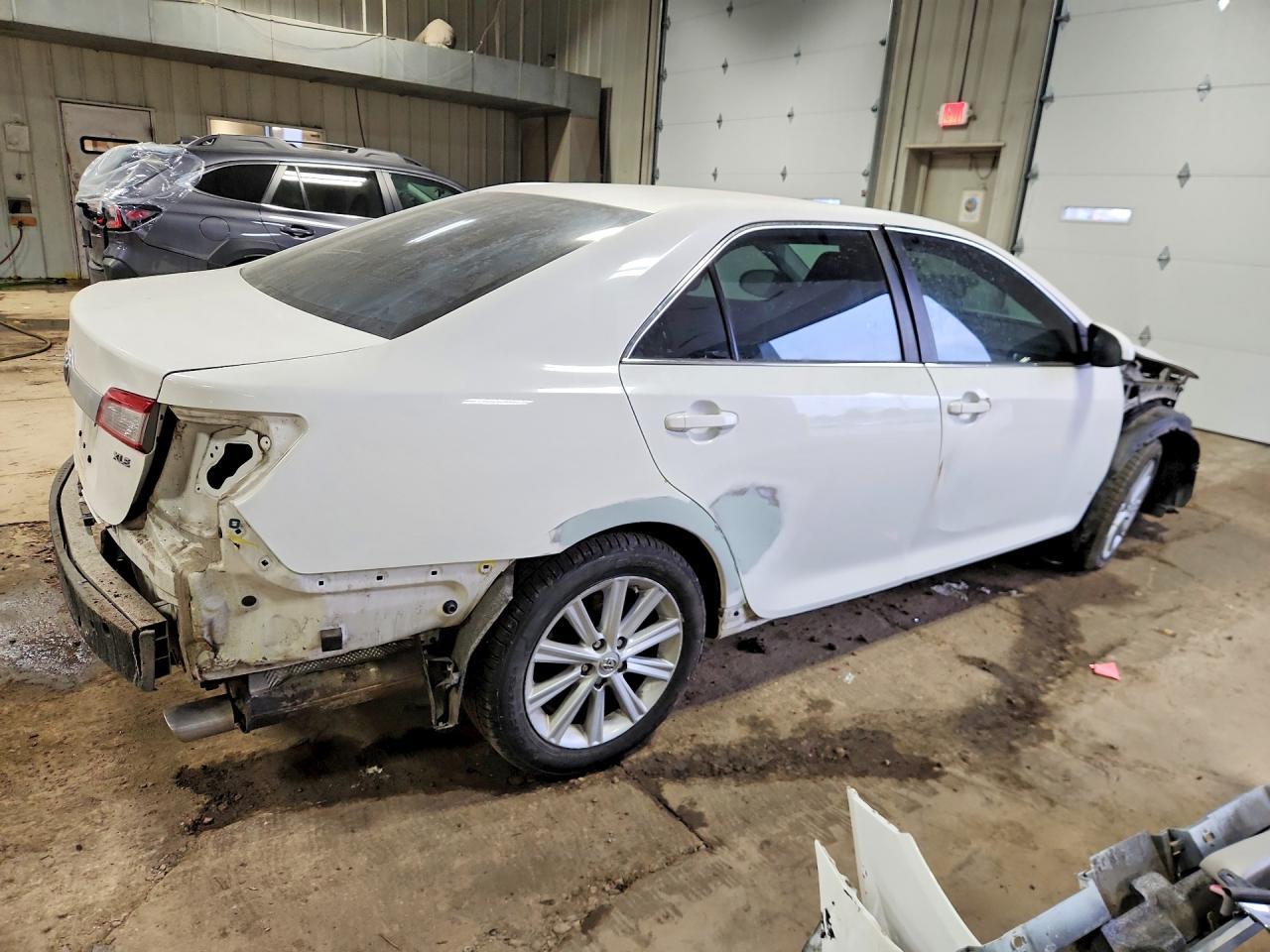 2013 TOYOTA CAMRY