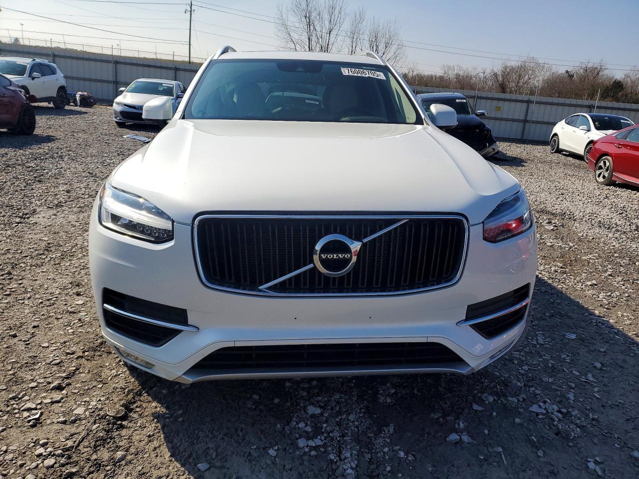 2019 VOLVO XC90