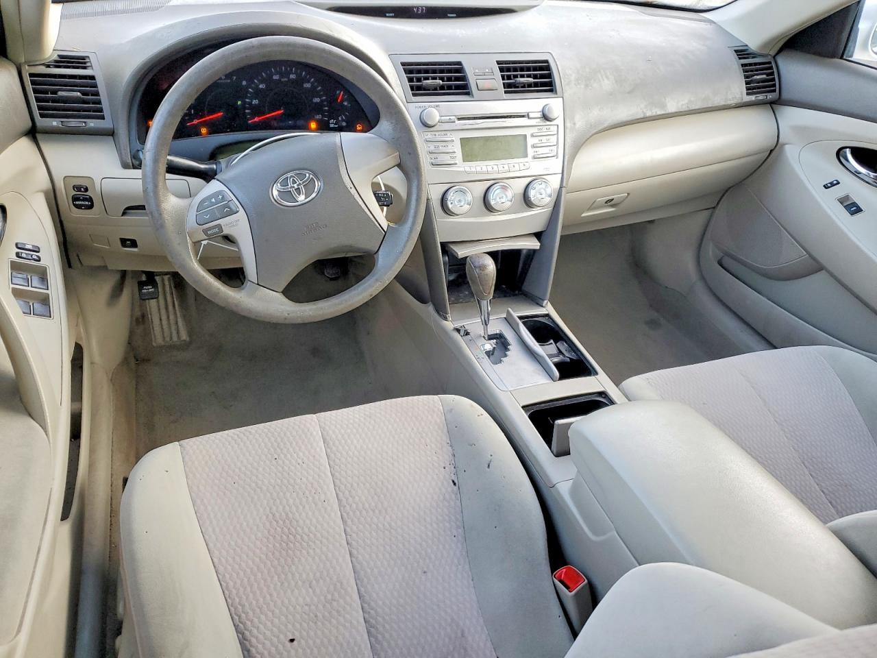 2011 TOYOTA CAMRY