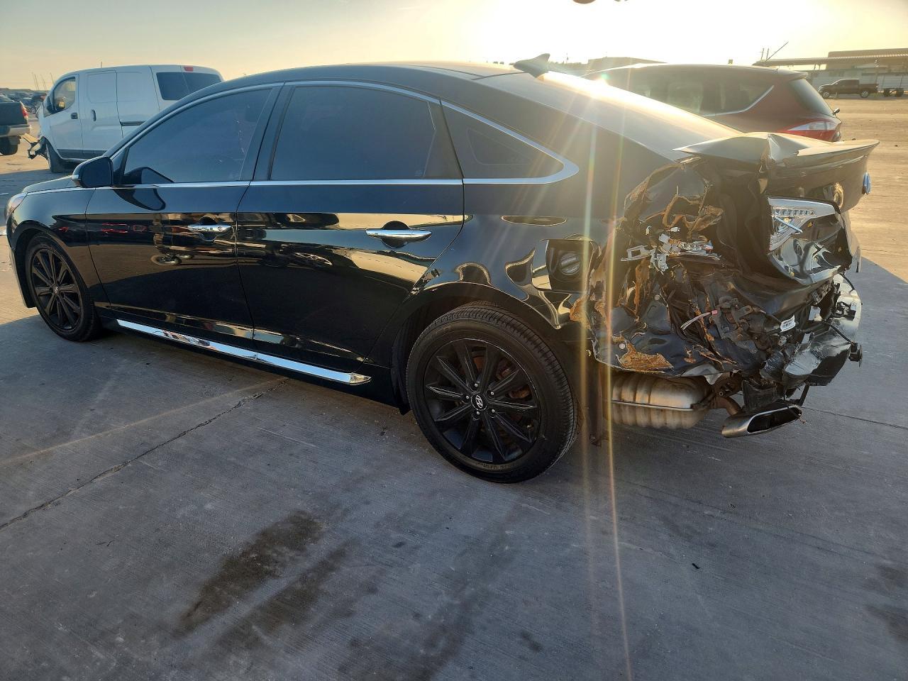2016 HYUNDAI SONATA