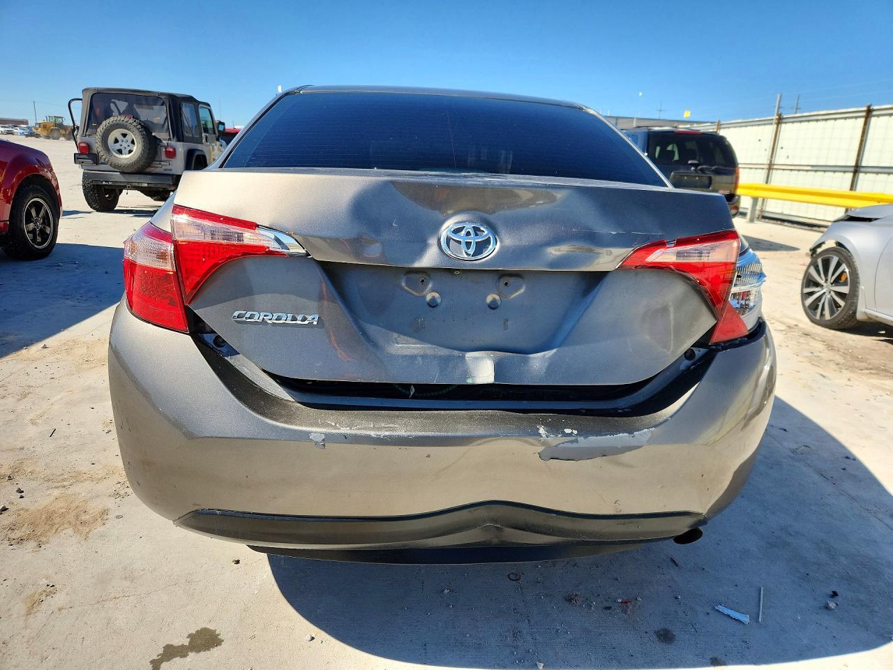 2018 TOYOTA COROLLA