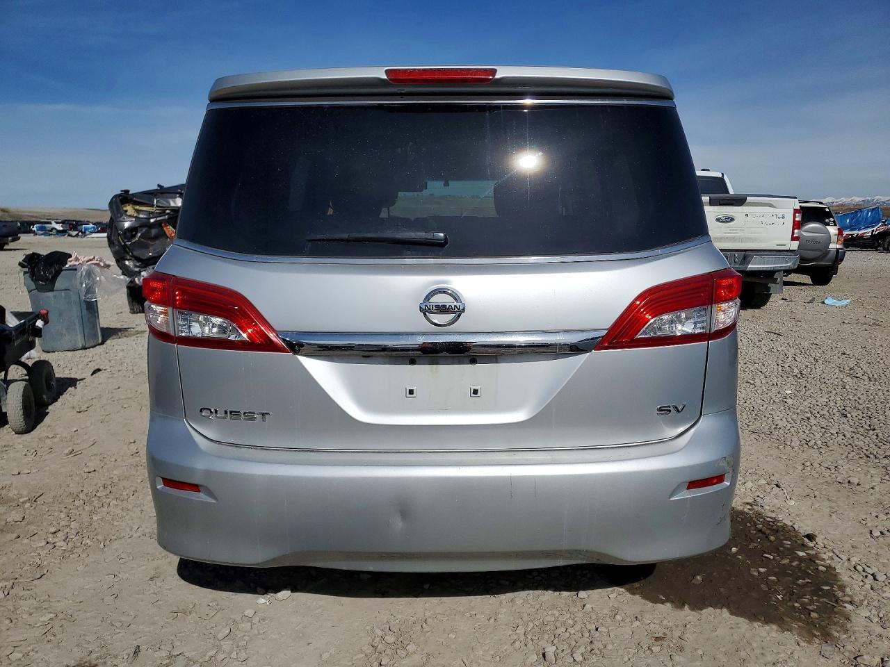 2013 NISSAN Quest