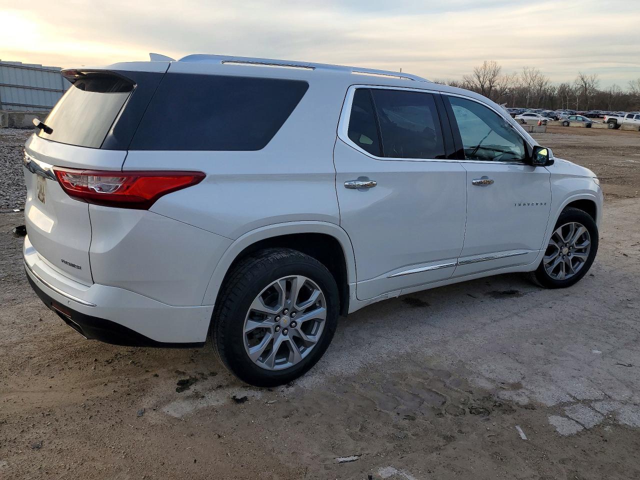 2021 CHEVROLET TRAVERSE