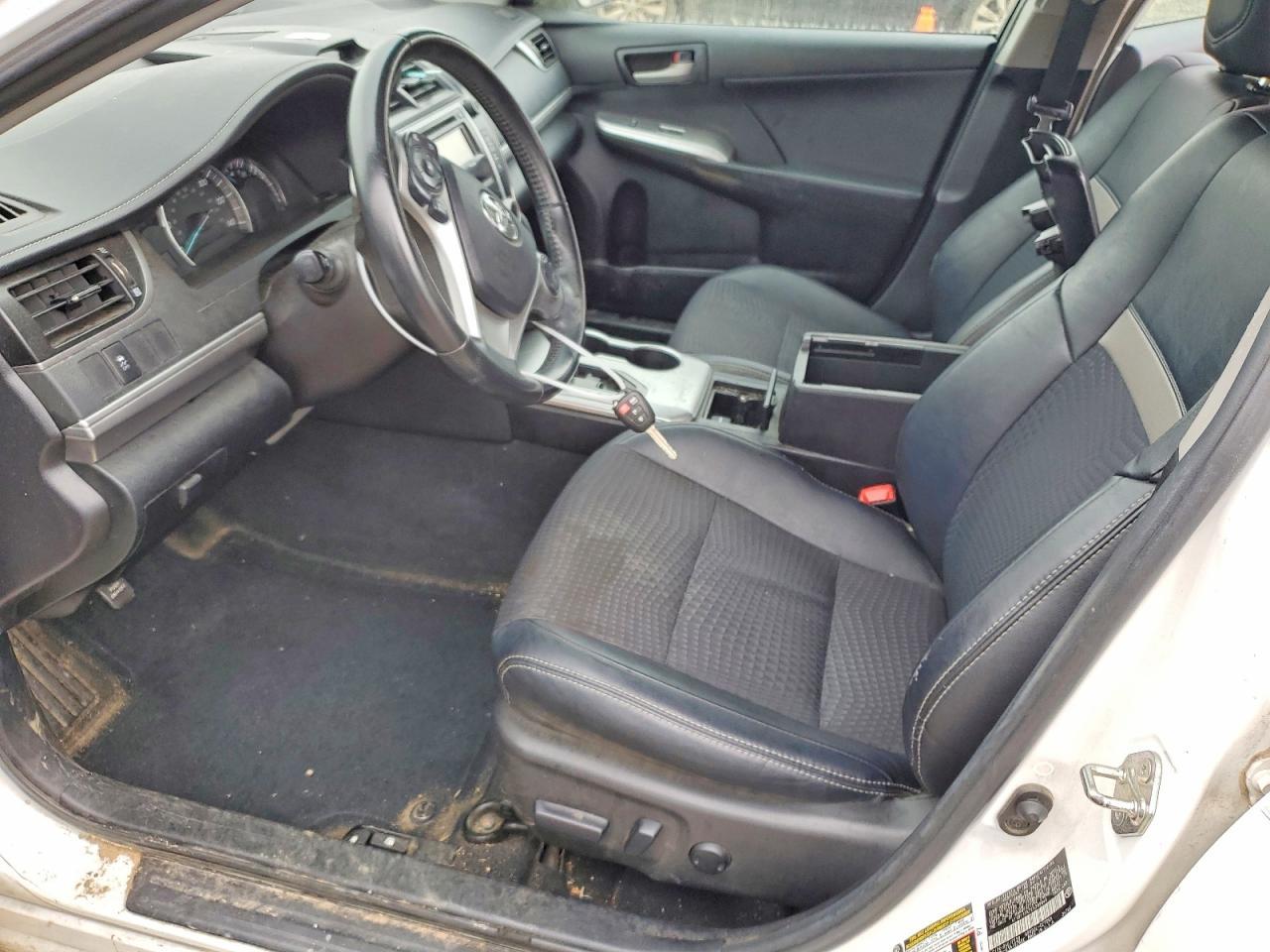 2014 TOYOTA CAMRY