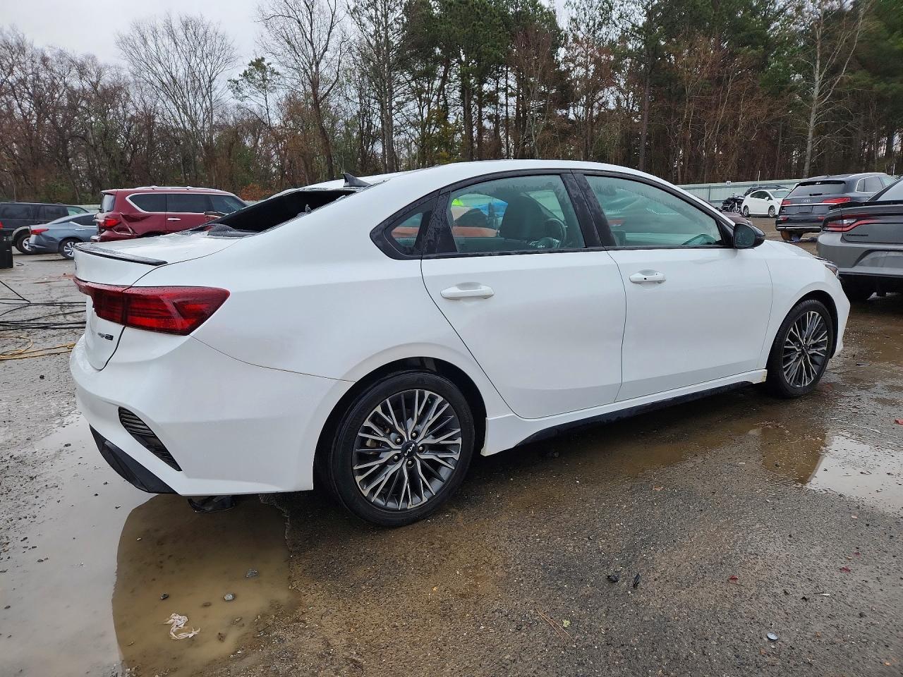 2023 KIA FORTE