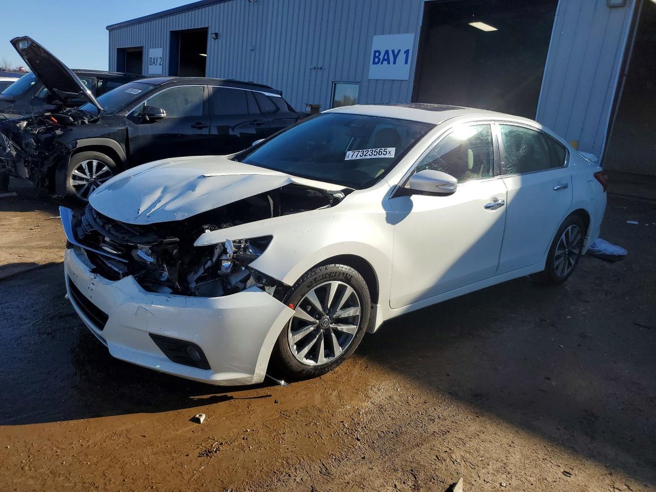 2016 NISSAN ALTIMA