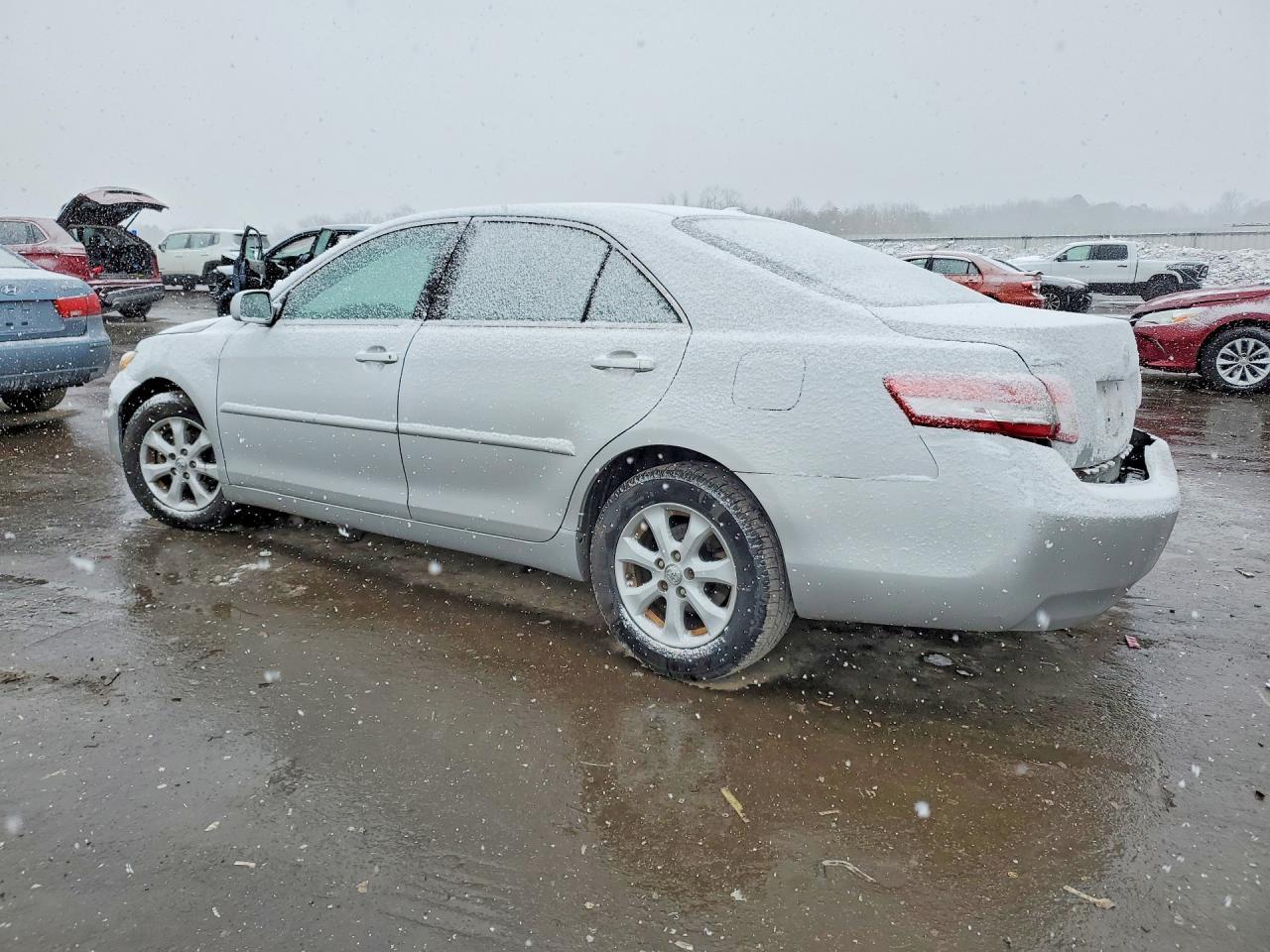 2011 TOYOTA CAMRY
