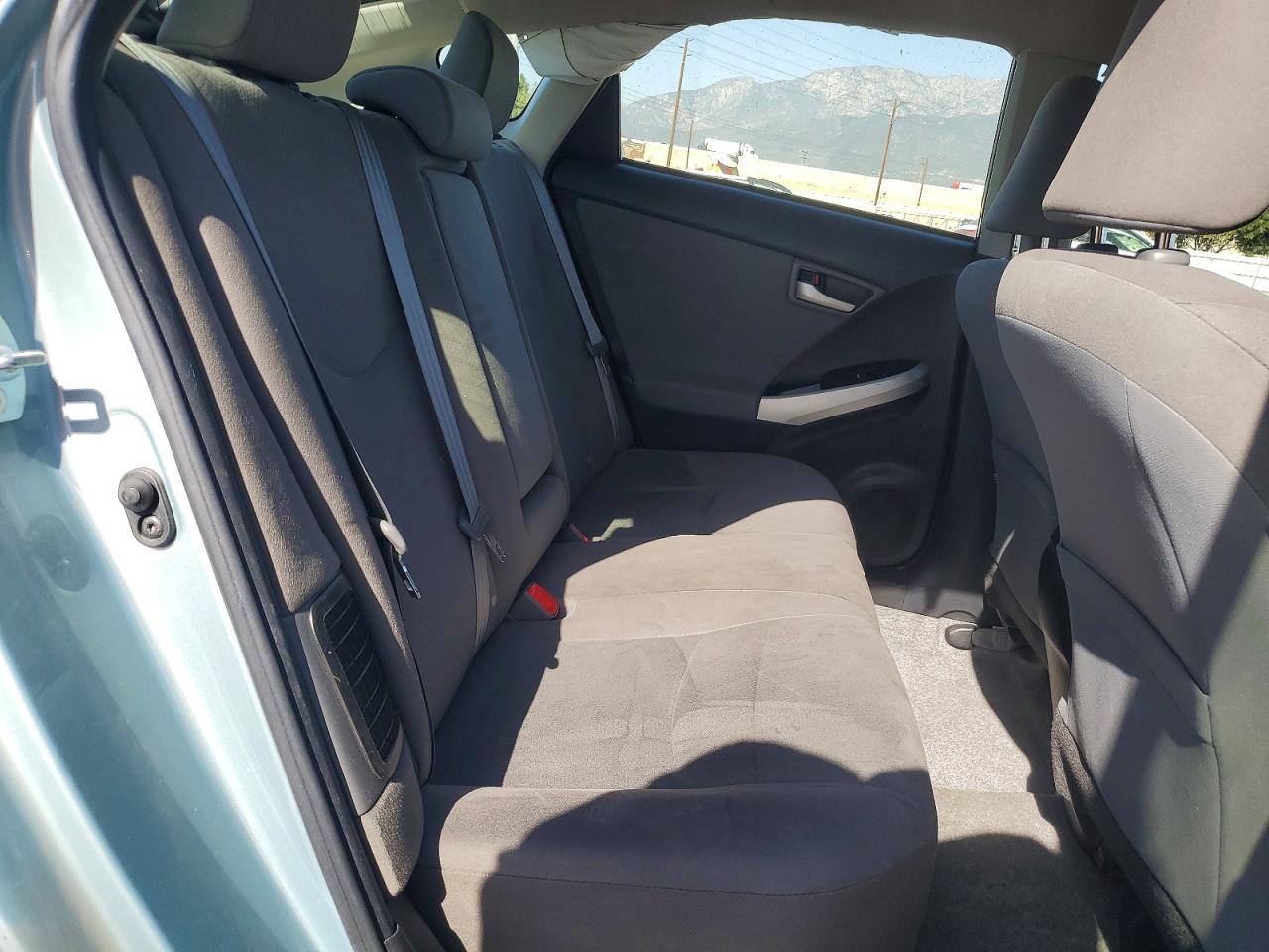 2015 TOYOTA PRIUS