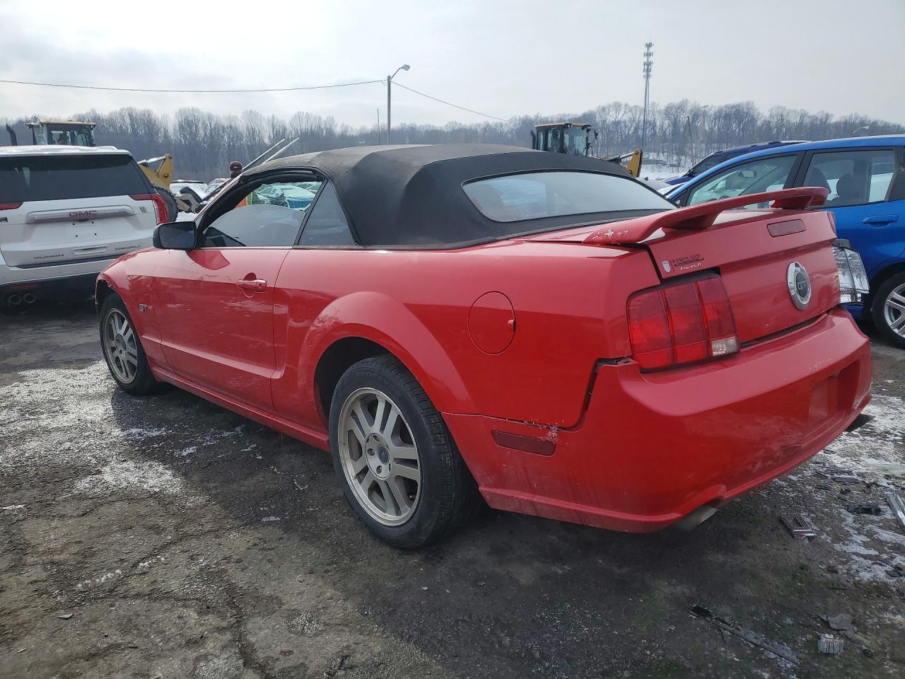 2005 FORD MUSTANG