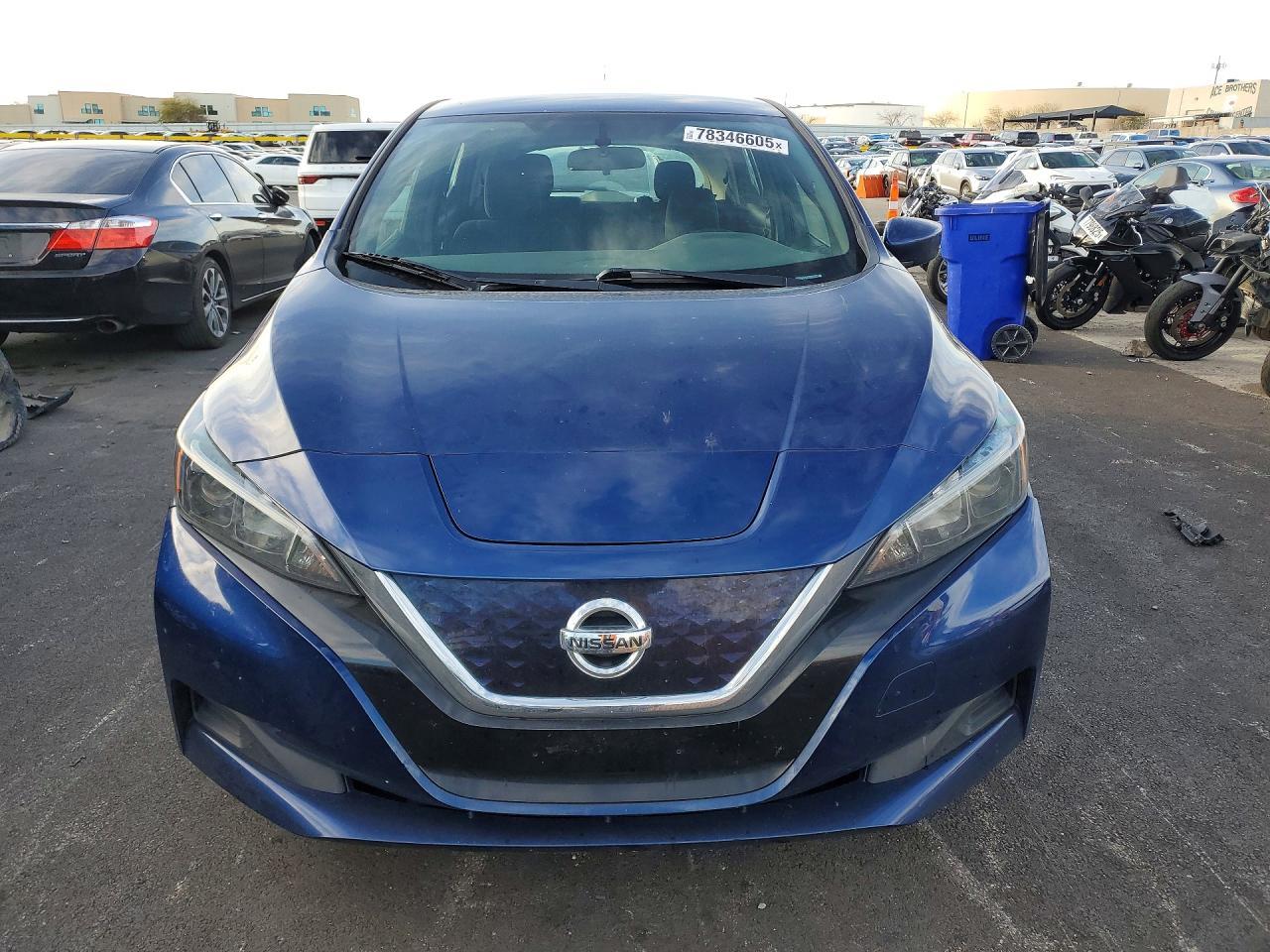 2018 NISSAN LEAF
