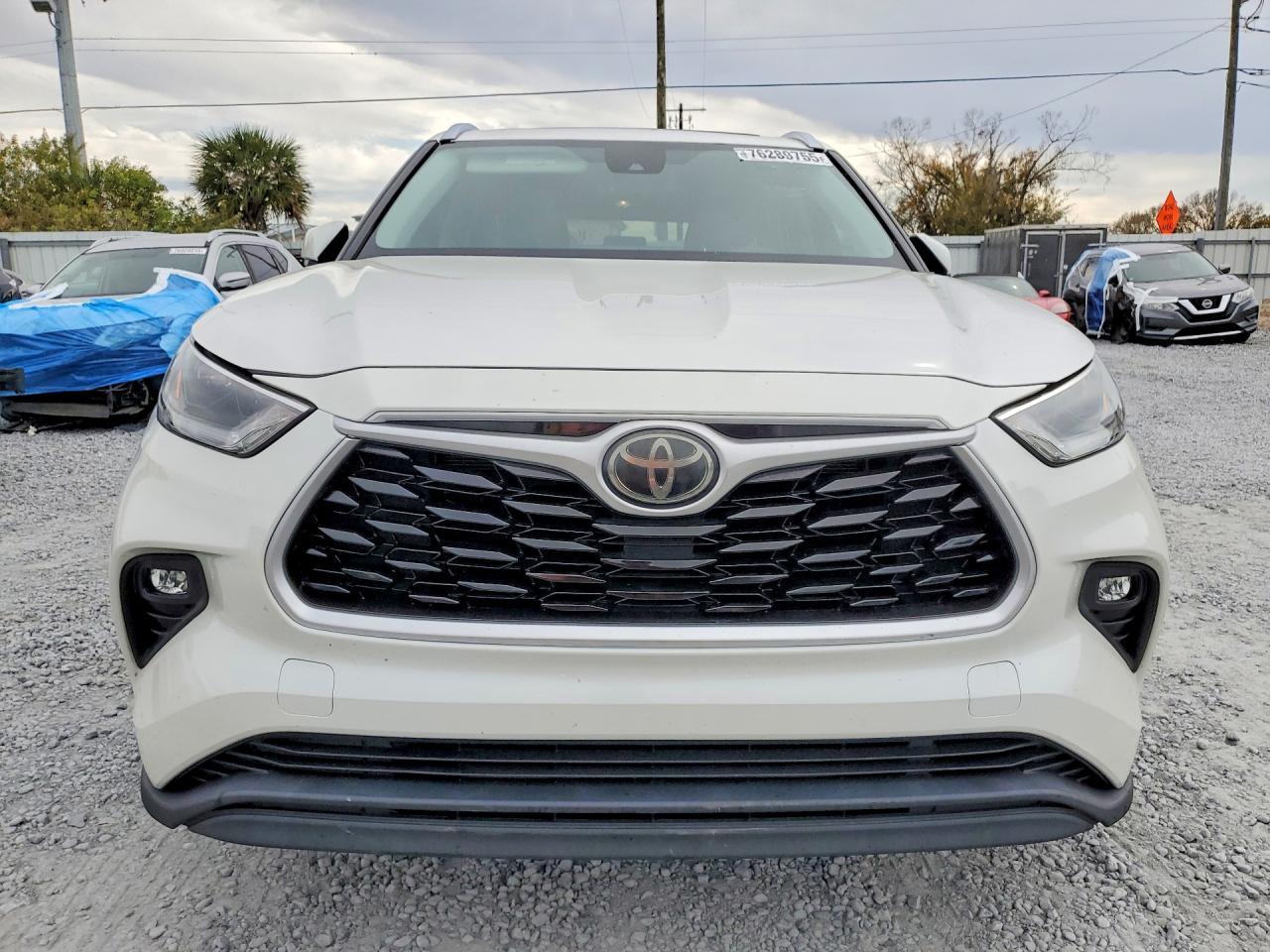 2021 TOYOTA HIGHLANDER