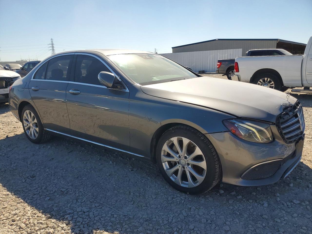 2017 MERCEDES-BENZ E-Class