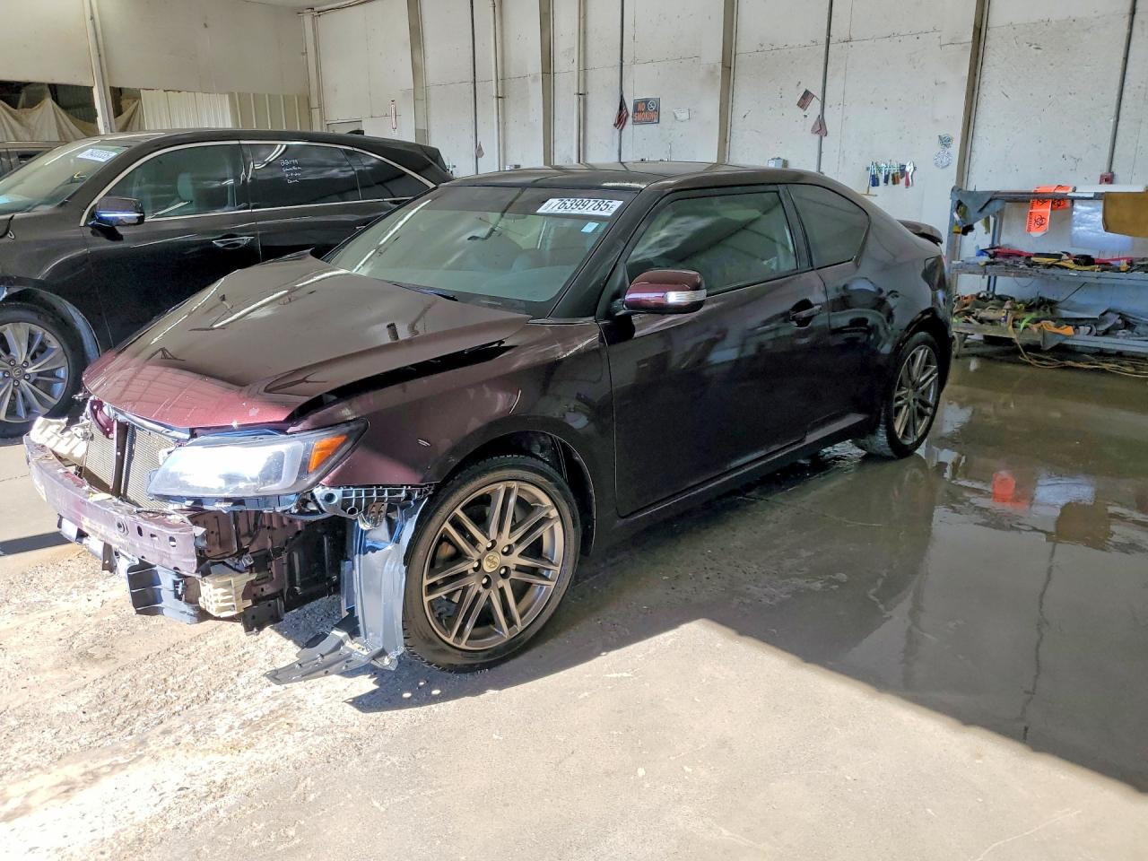2013 TOYOTA SCION