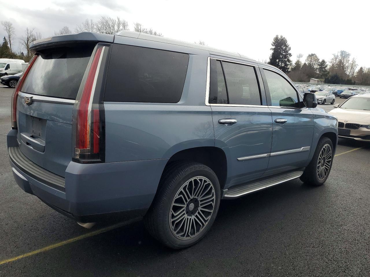 2016 CADILLAC ESCALADE