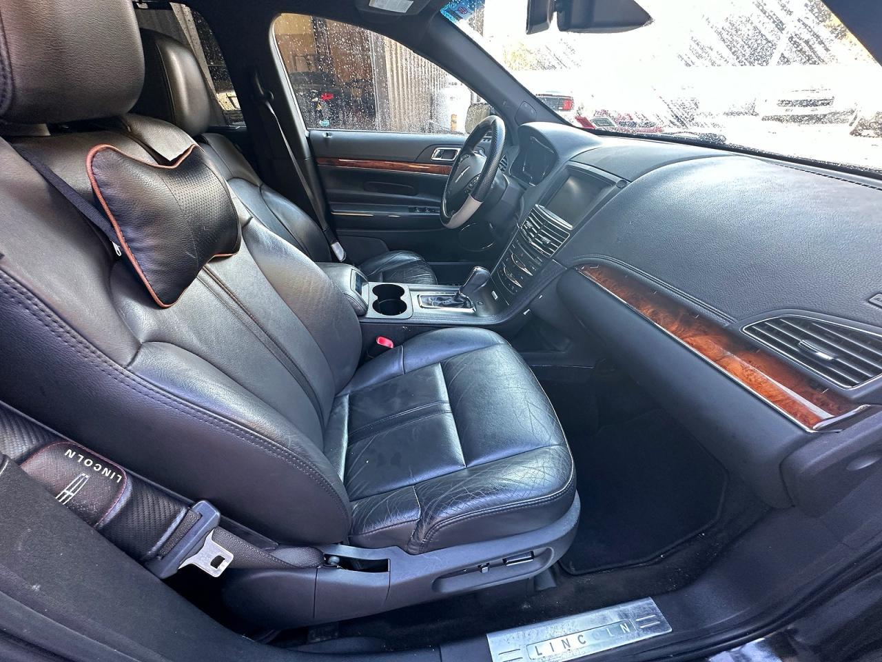 2015 LINCOLN MKT