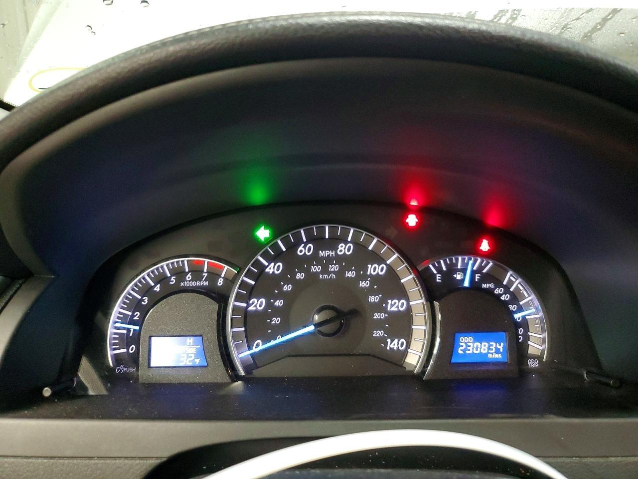 2012 TOYOTA CAMRY