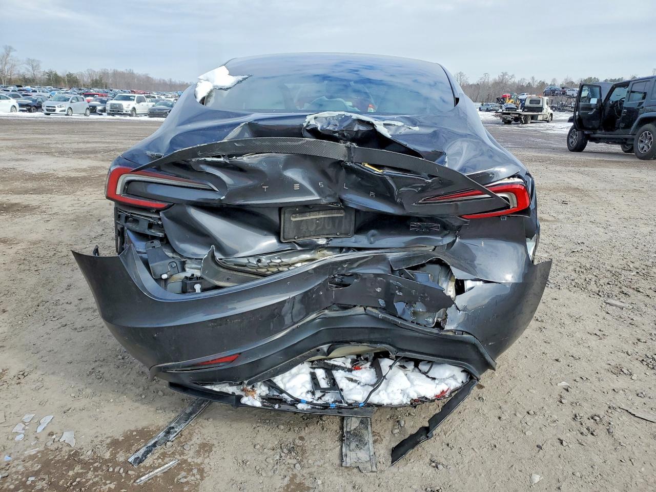2024 TESLA MODEL 3