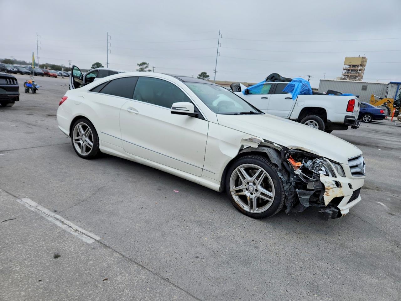 2011 MERCEDES-BENZ E-Class